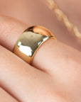 Anillo ancho liso oro