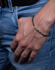 Pulsera de hilo con hematita 6