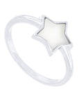ANILLO LISO CON ESTRELLA MADRE PERLA