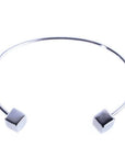 Pulsera rígida abierta con cubos plata