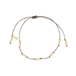 Pulsera de hilo bronce con perlas