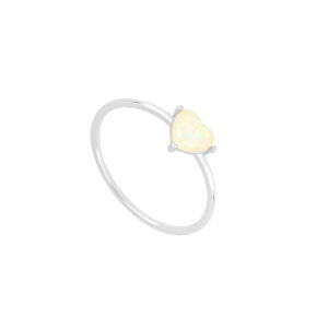 Anillo de plata con Corazón de Ópalo Blanco